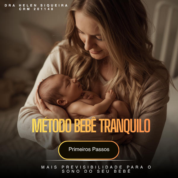 Dra. Helen Siqueira segurando um bebê dormindo em colo, em luz quente e suave